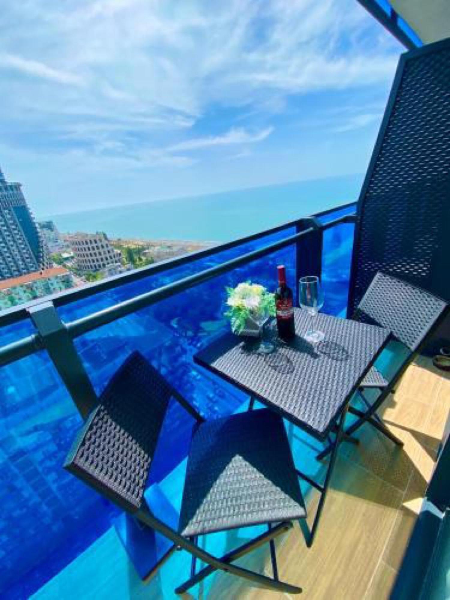 الشقق الفندقية باتوميفي  Orbi City Sea View المظهر الخارجي الصورة