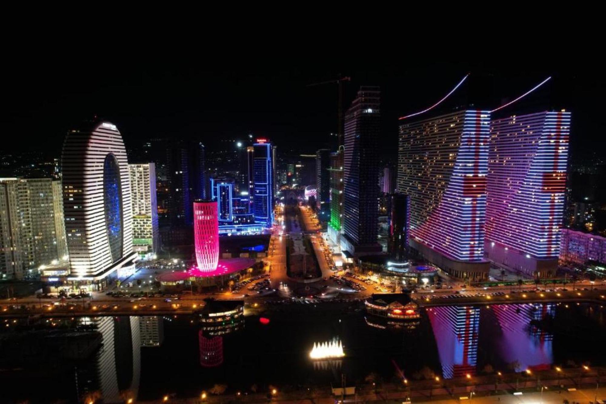 الشقق الفندقية باتوميفي  Orbi City Sea View المظهر الخارجي الصورة