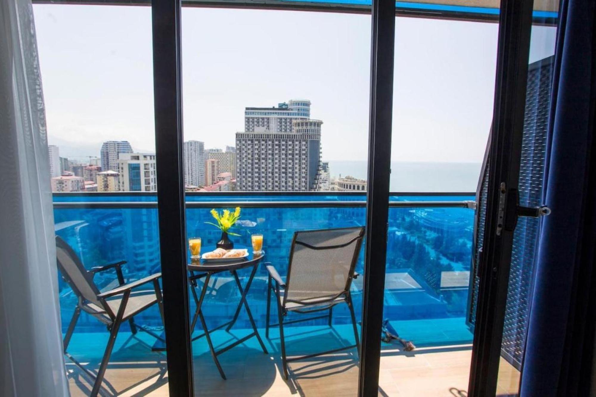 الشقق الفندقية باتوميفي  Orbi City Sea View المظهر الخارجي الصورة